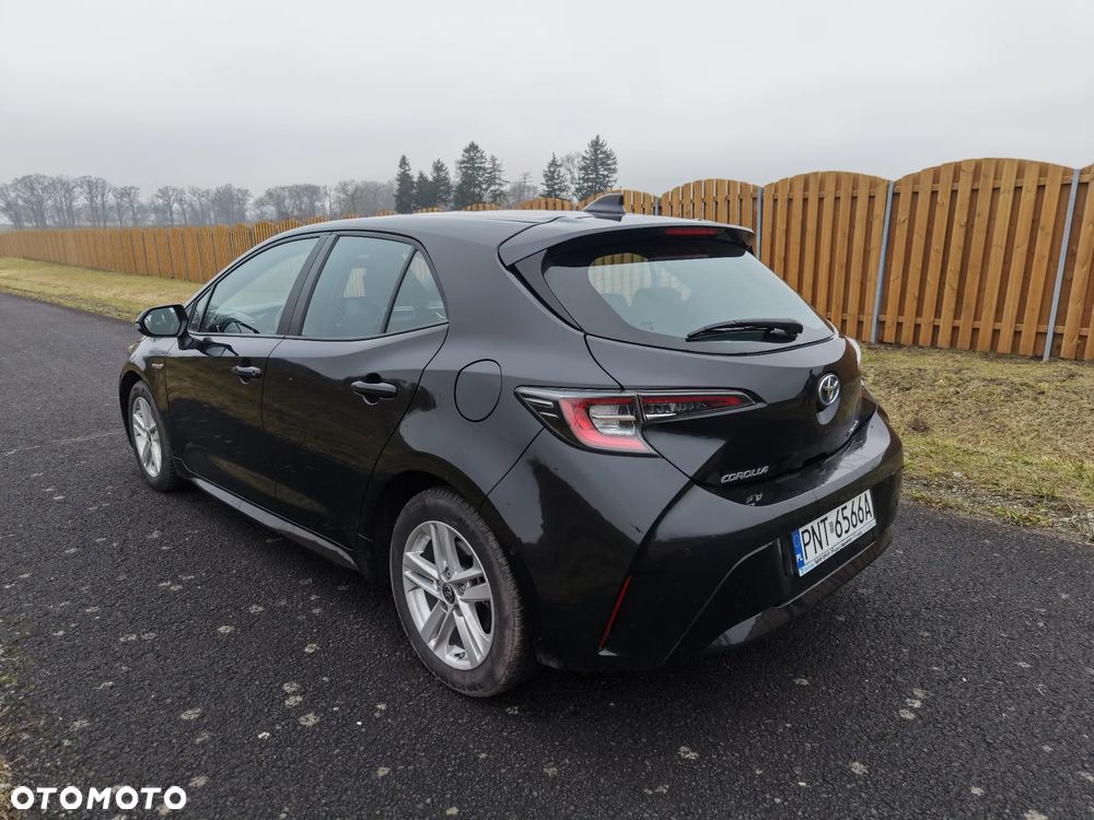 Toyota Corolla 1.8 Business Edition - 12