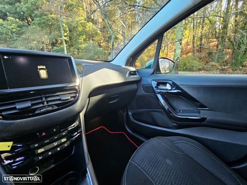 Peugeot 208 1.6 BlueHDi Allure - 13