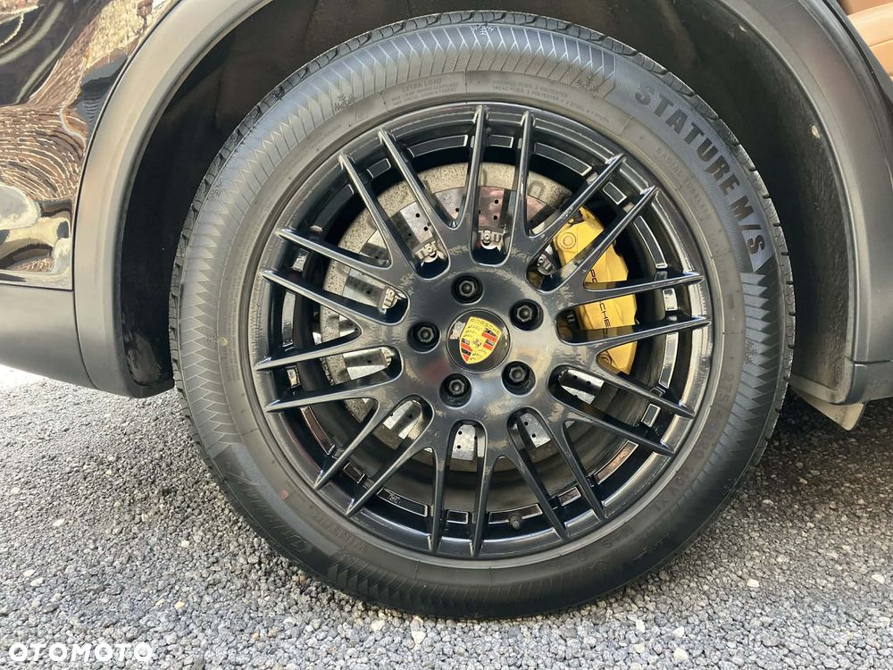 Porsche Cayenne - 18
