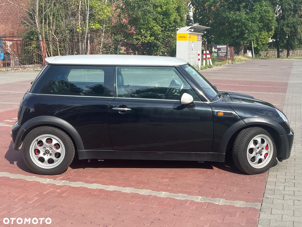 MINI Cooper Seven - 4