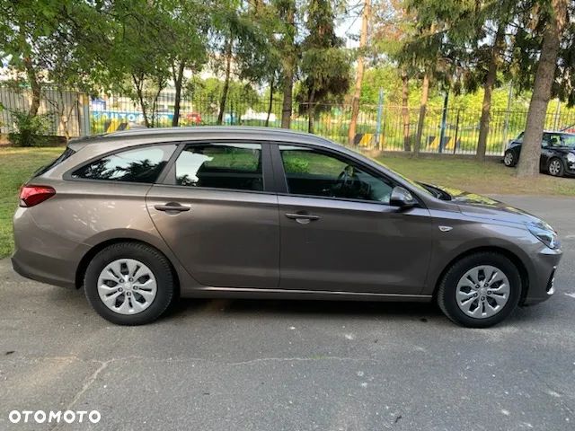 Hyundai i30 1.6 D Classic + - 1