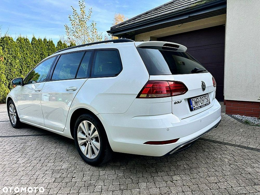 Volkswagen Golf Variant - 24