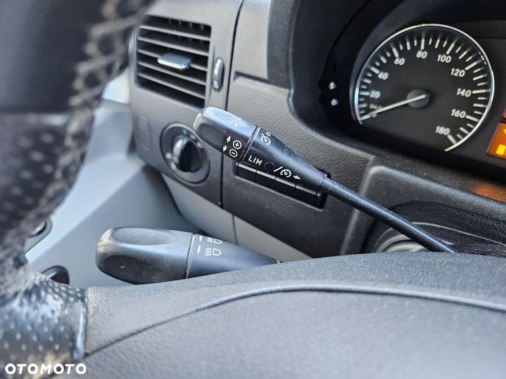 Mercedes-Benz Sprinter 319 CDI 7G-Tronic - 24