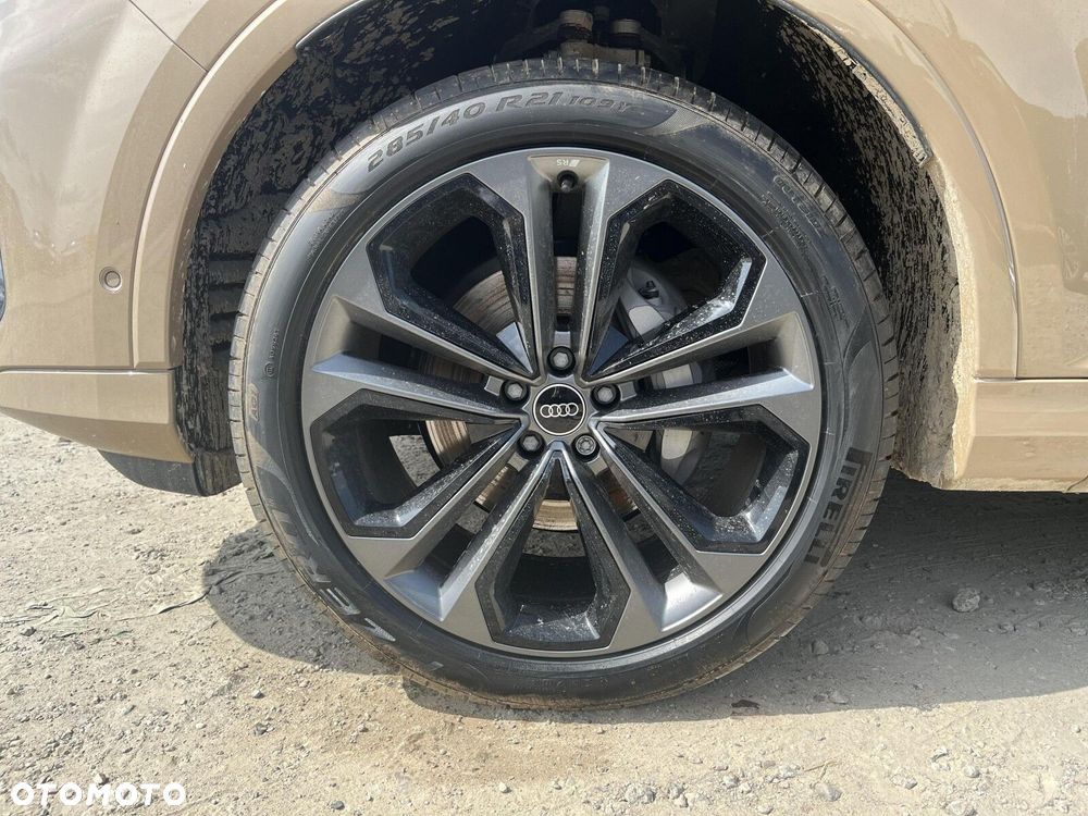 Audi Q7 - 10