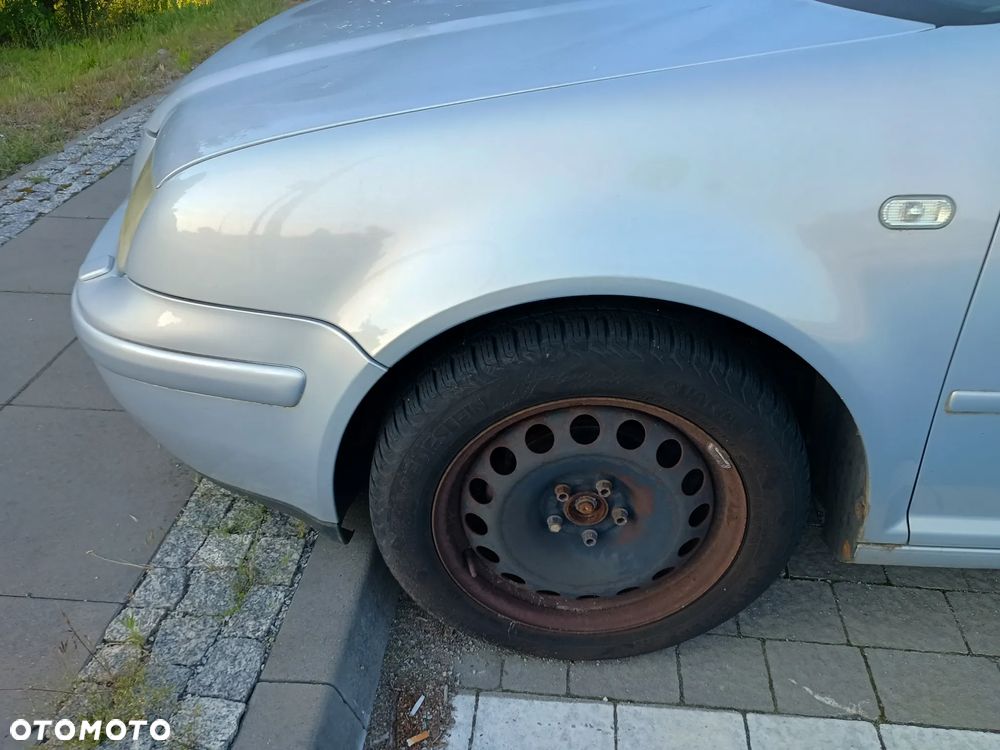 błotnik VW Bora LA7W - 1