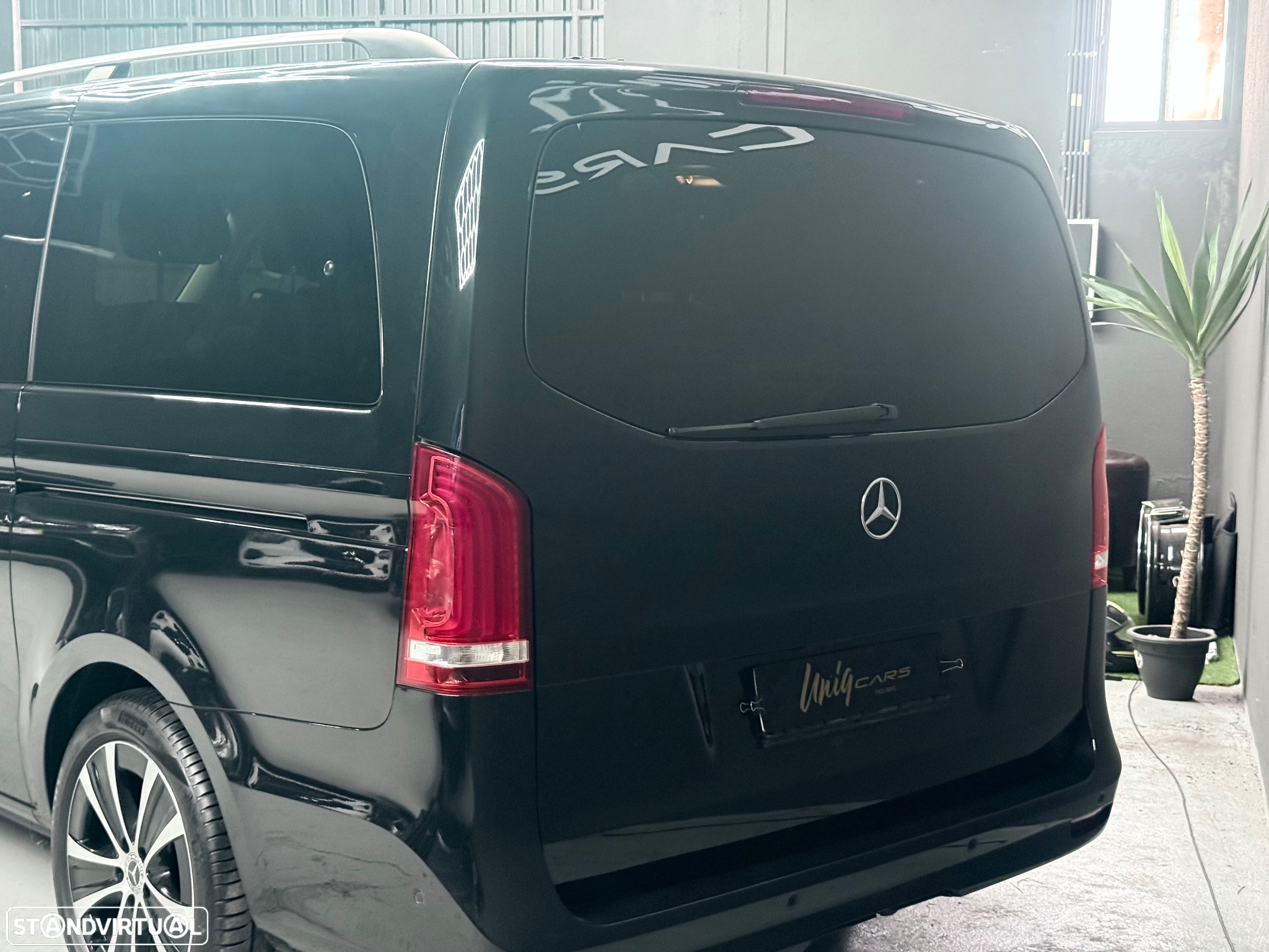 Mercedes-Benz V 300 d Longo Avantgarde - 19
