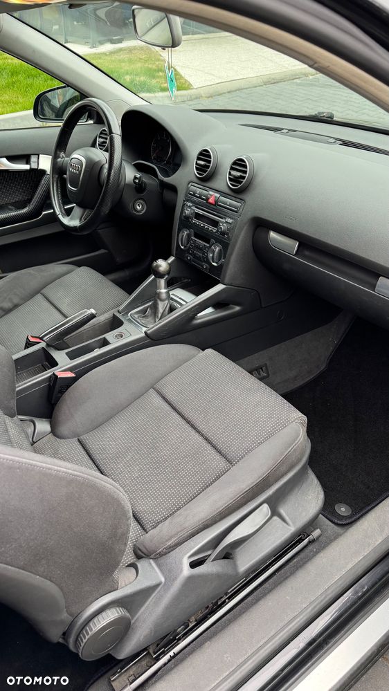 Audi A3 3-drzwiowe 2.0 TDI Ambiente - 5