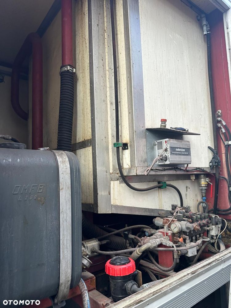 Volvo FL 250 MYJKA KOMUNALNA - 26