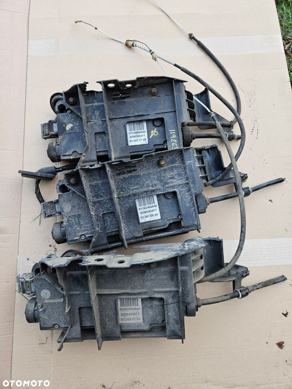 HAMULEC ELEKTRYCZNY RĘCZNY SCENIC II 8200343471 - 2