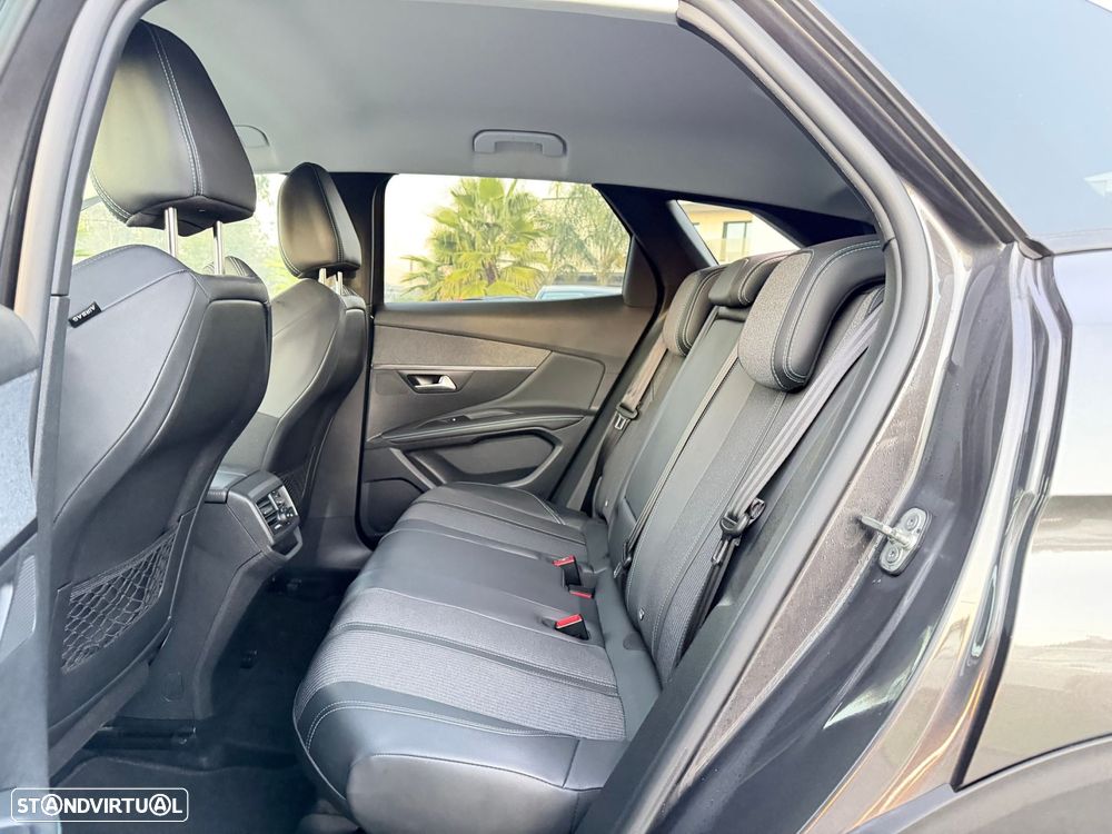 Peugeot 3008 1.5 BlueHDi Allure - 6