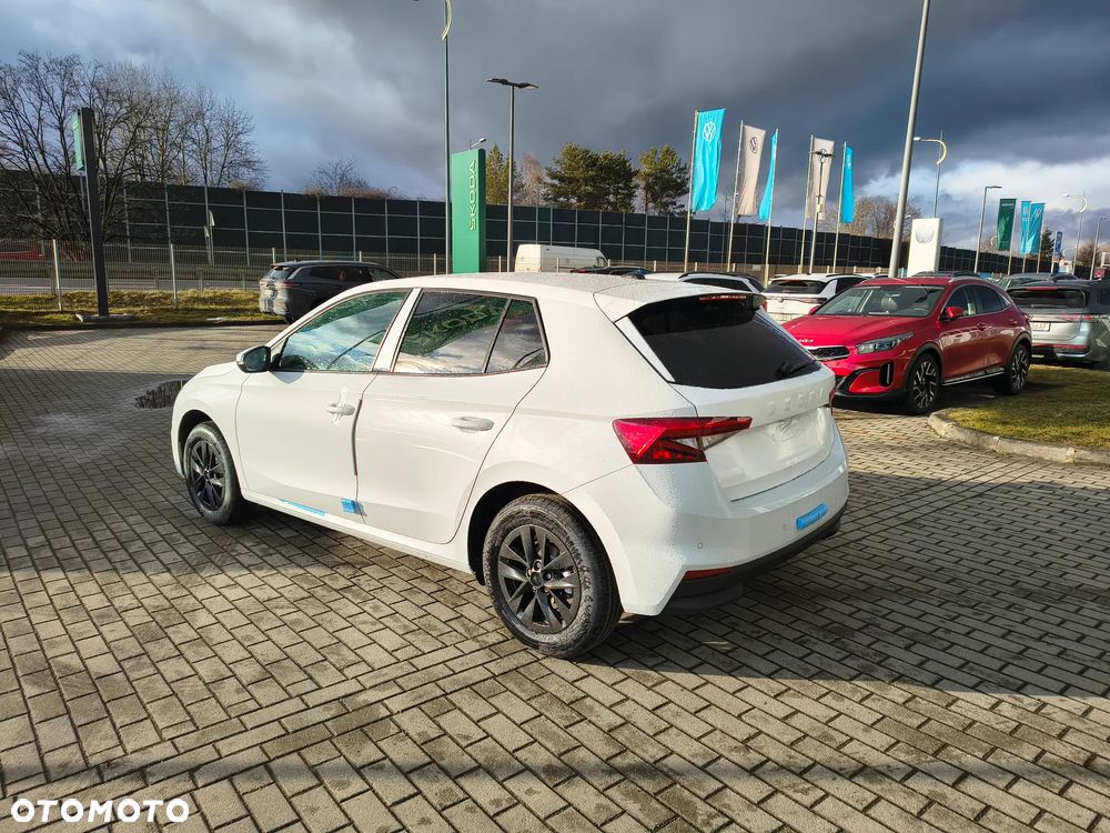 Skoda Fabia 1.0 TSI Drive DSG - 5