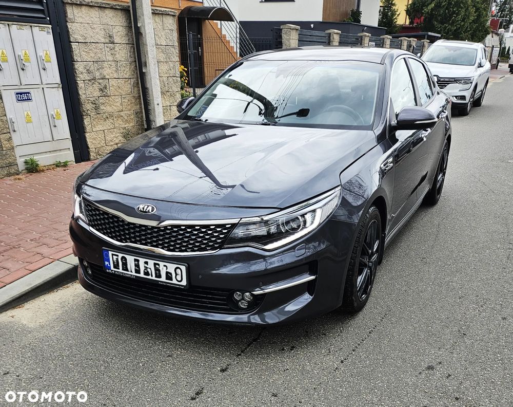 Kia Optima 2.0 L - 2