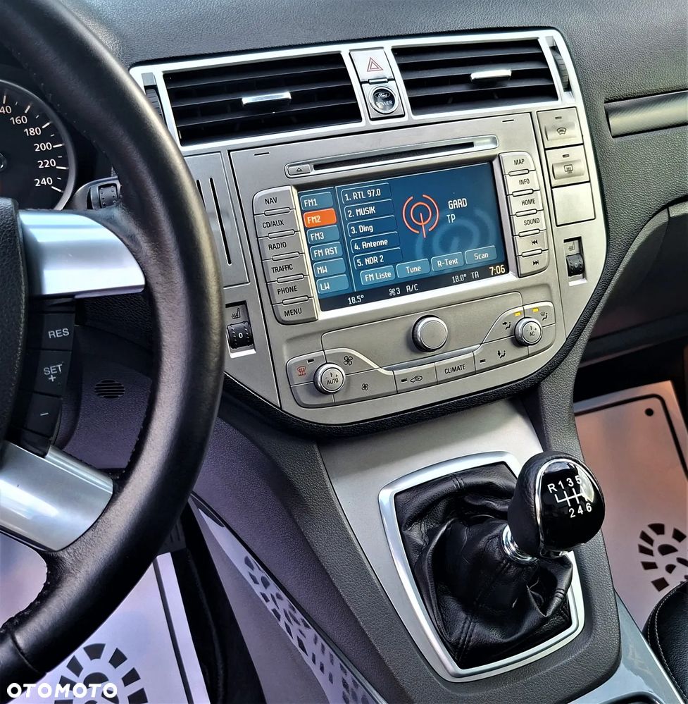 Ford Kuga 2.0 TDCi 4x4 Titanium - 32