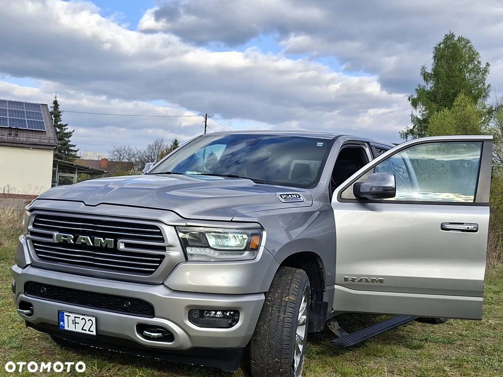 RAM 1500 Crew Cab Shortbed Laramie - 3