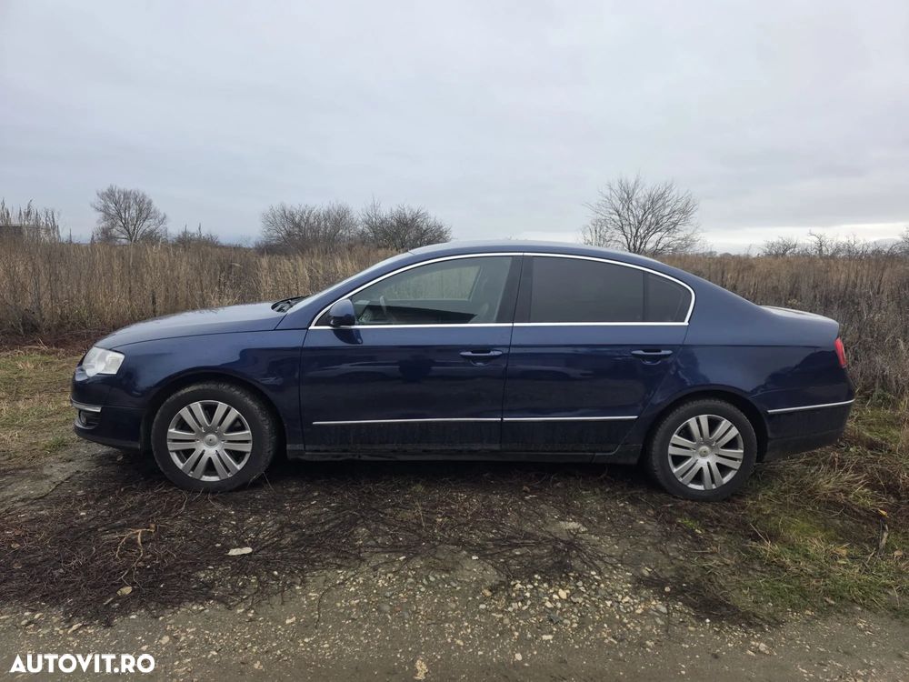 Volkswagen Passat 2.0 TDI Individual Chrom dunkel - 8