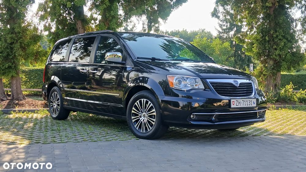 Lancia Voyager 2.8 Multijet 16v Platinum - 4