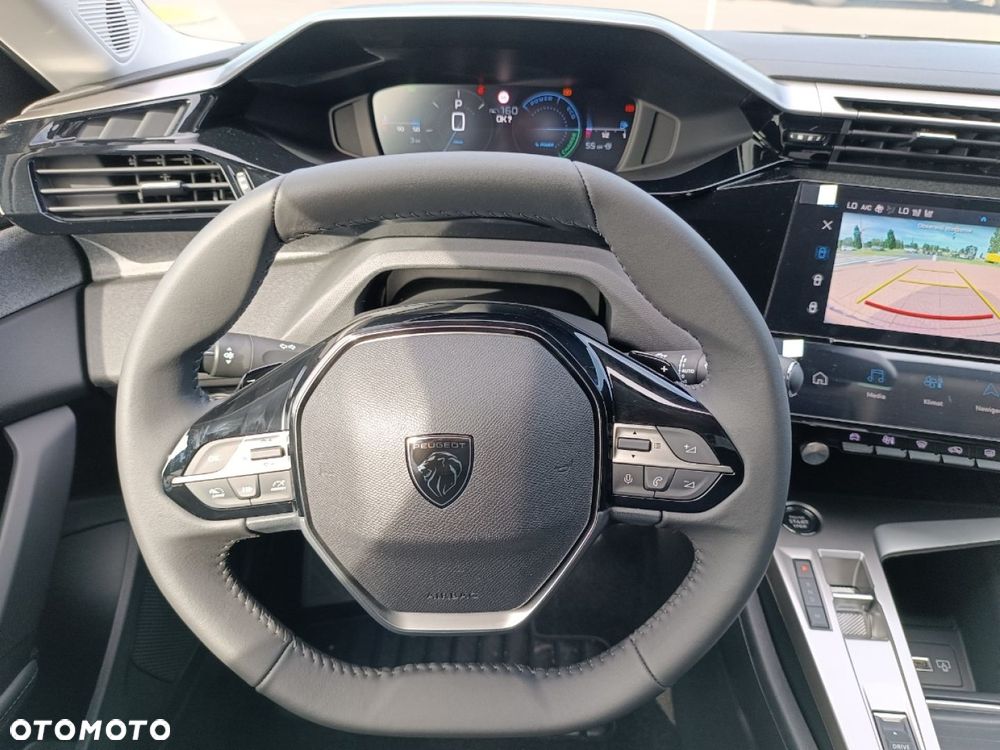 Peugeot 408 - 15