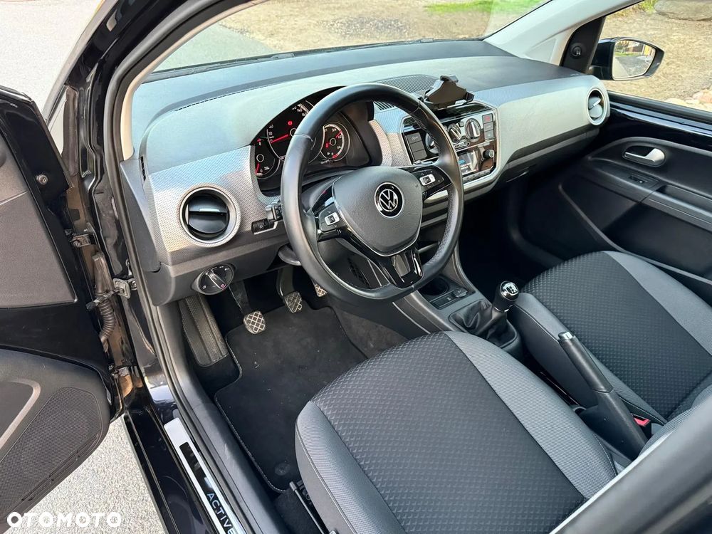 Volkswagen up! 1.0 United - 12