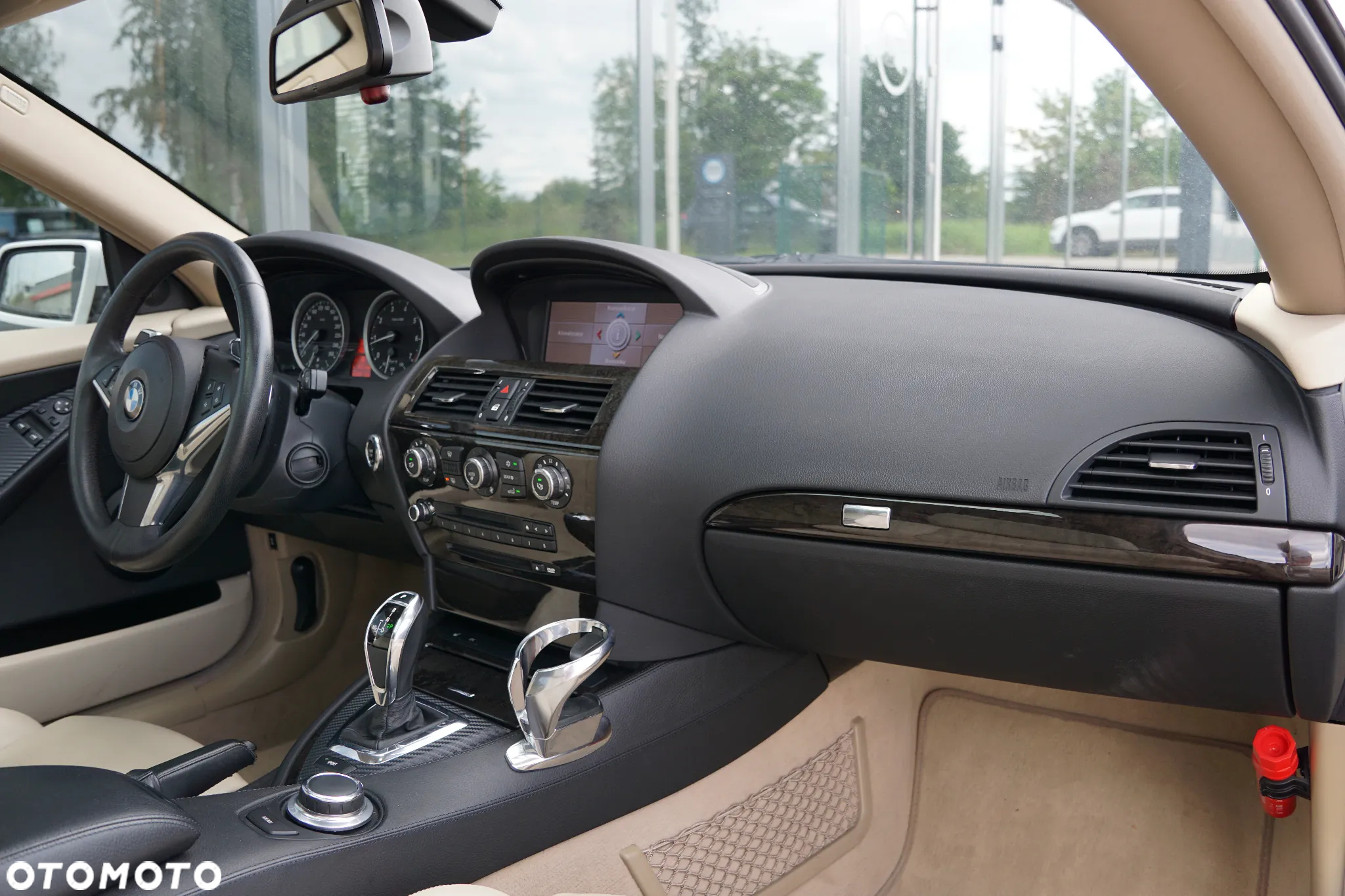 BMW Seria 6 650 i - 30