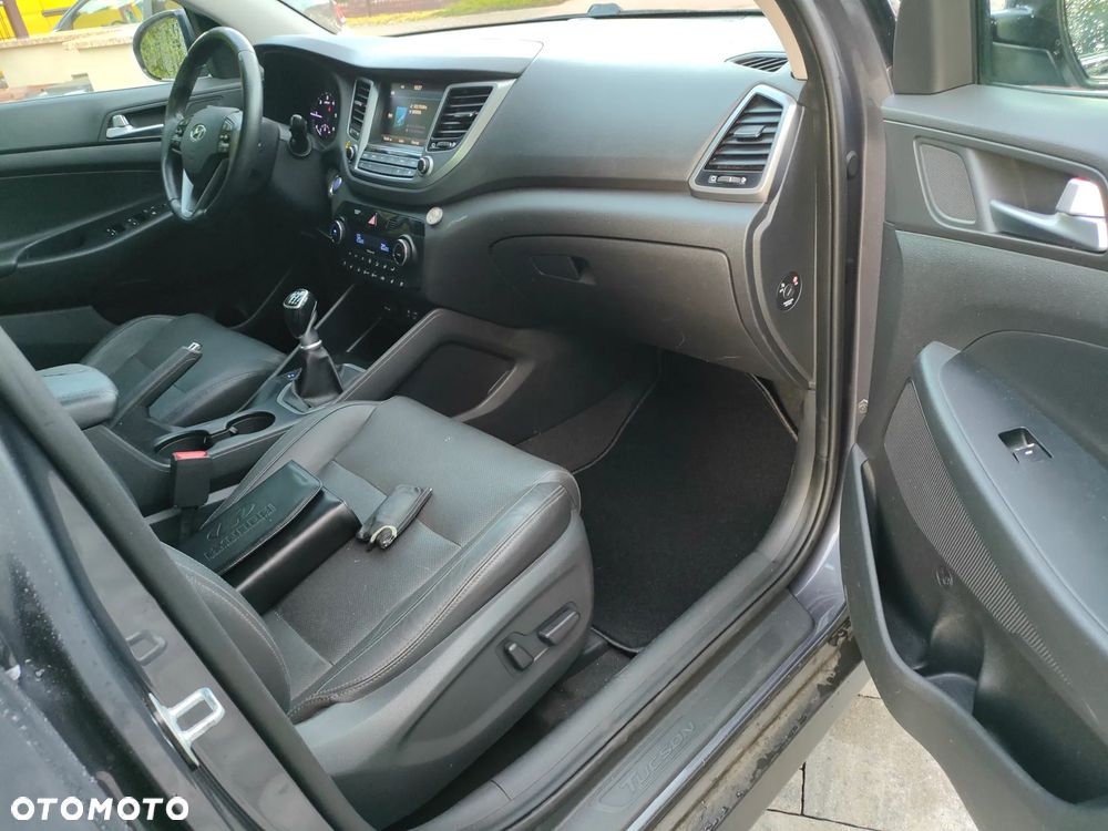 Hyundai Tucson 2.0 CRDI Premium 4WD - 11
