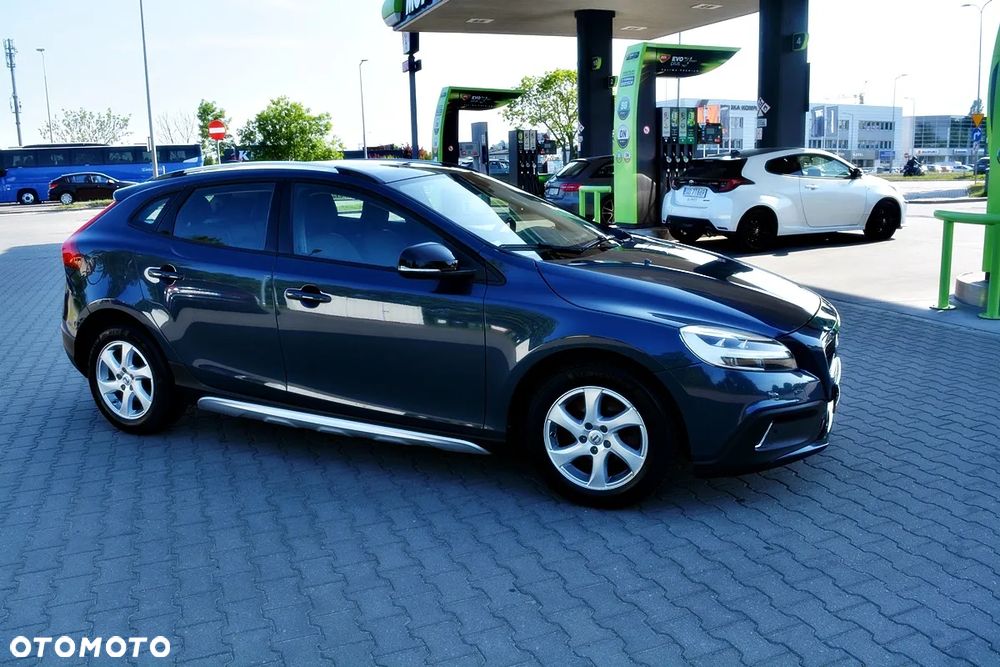 Volvo V40 Cross Country D2 Geartronic Momentum - 16