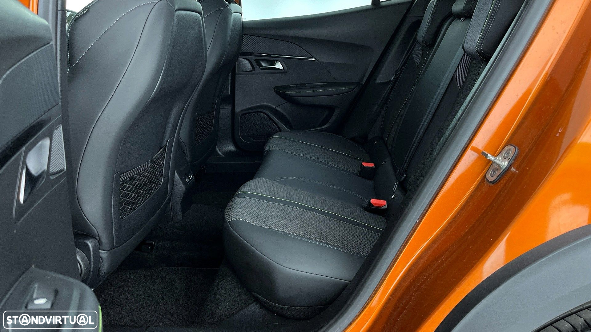 Peugeot 2008 1.2 PureTech GT EAT8 - 45
