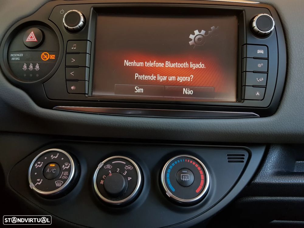 Toyota Yaris 1.4 D-4D Sport+Navi - 17