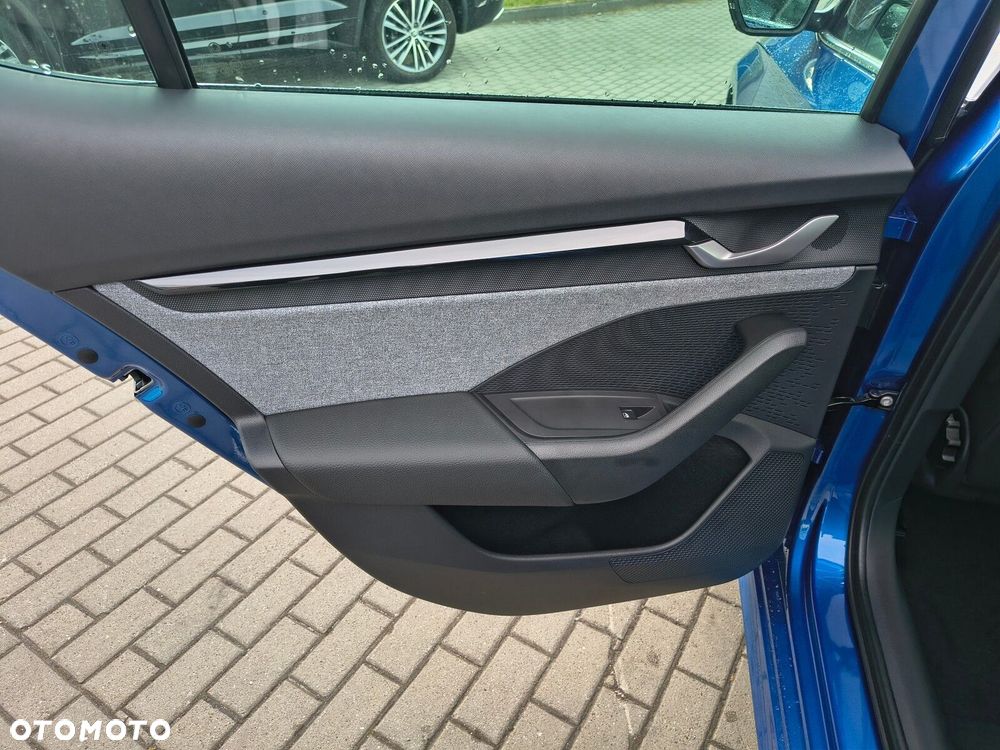 Skoda Octavia 1.5 TSI mHEV Drive Selection DSG - 19
