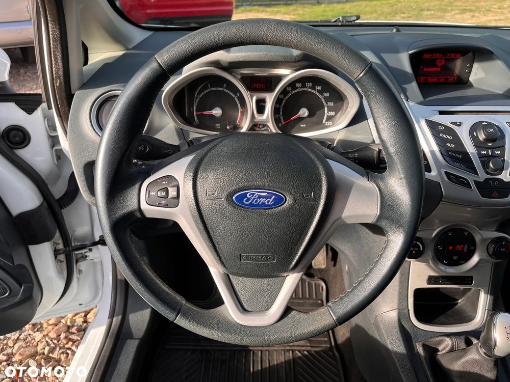 Ford Fiesta 1.25 Titanium - 23