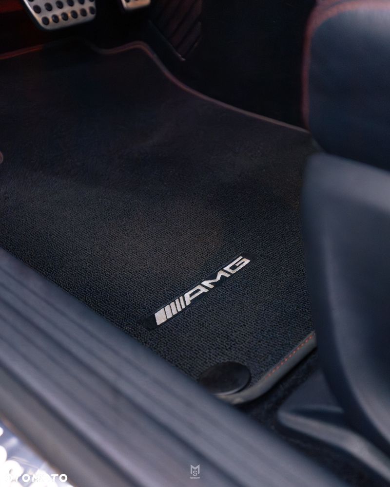 Mercedes-Benz CLA 220 4-Matic AMG Line - 18