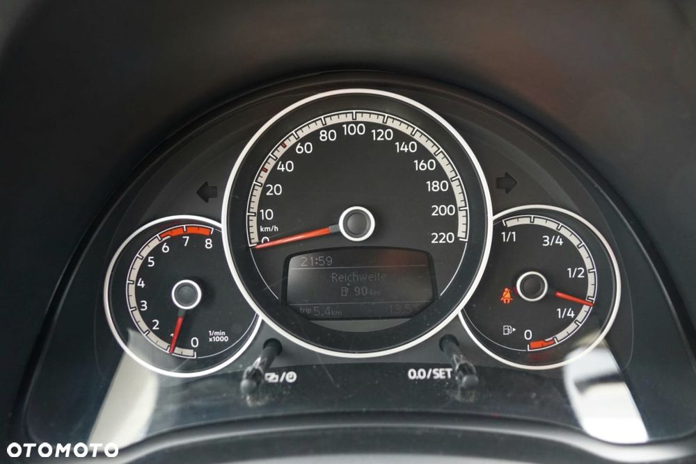 Volkswagen up! - 39