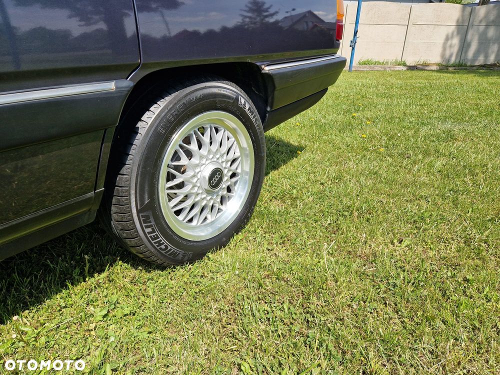 Audi 200 2.2 Turbo - 25