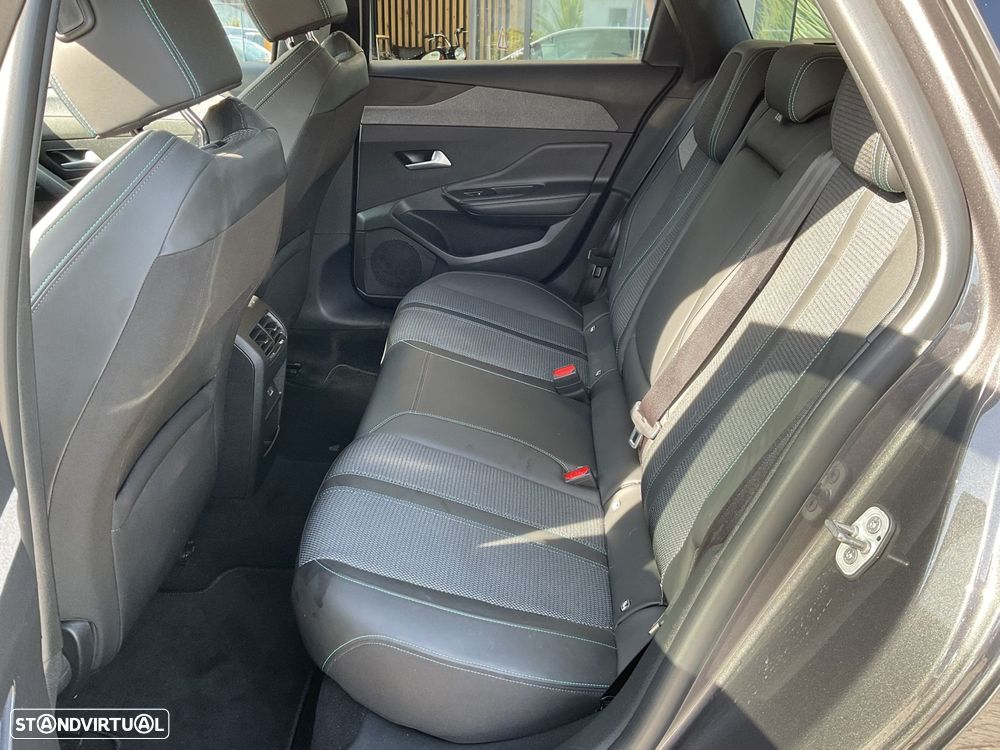 Peugeot 308 1.6 Hybrid Allure Pack e-EAT8 - 43
