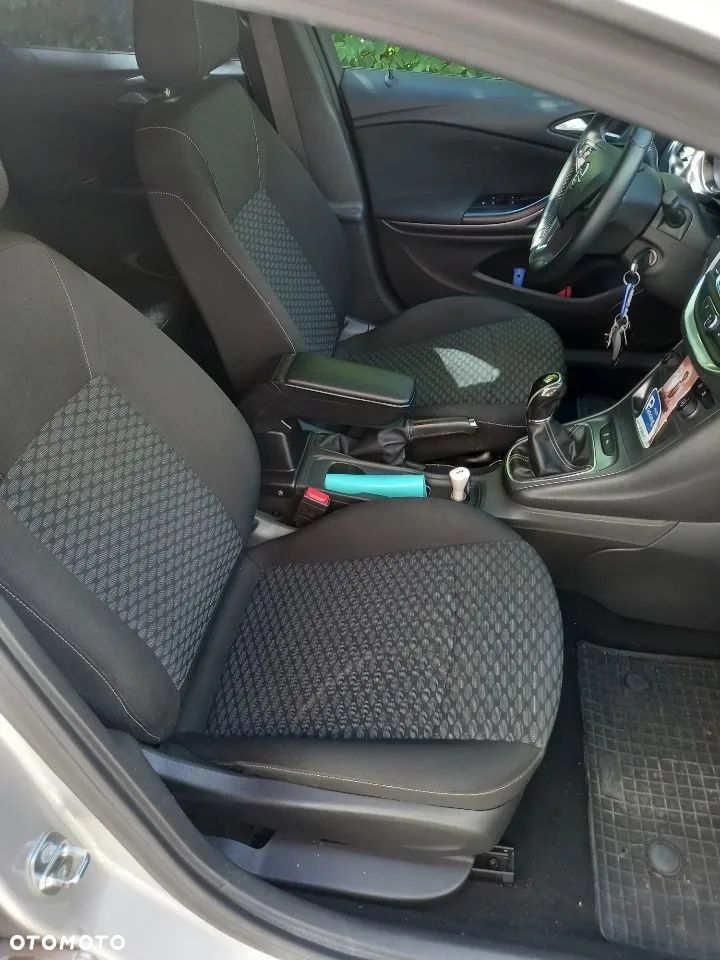 Opel Astra - 9