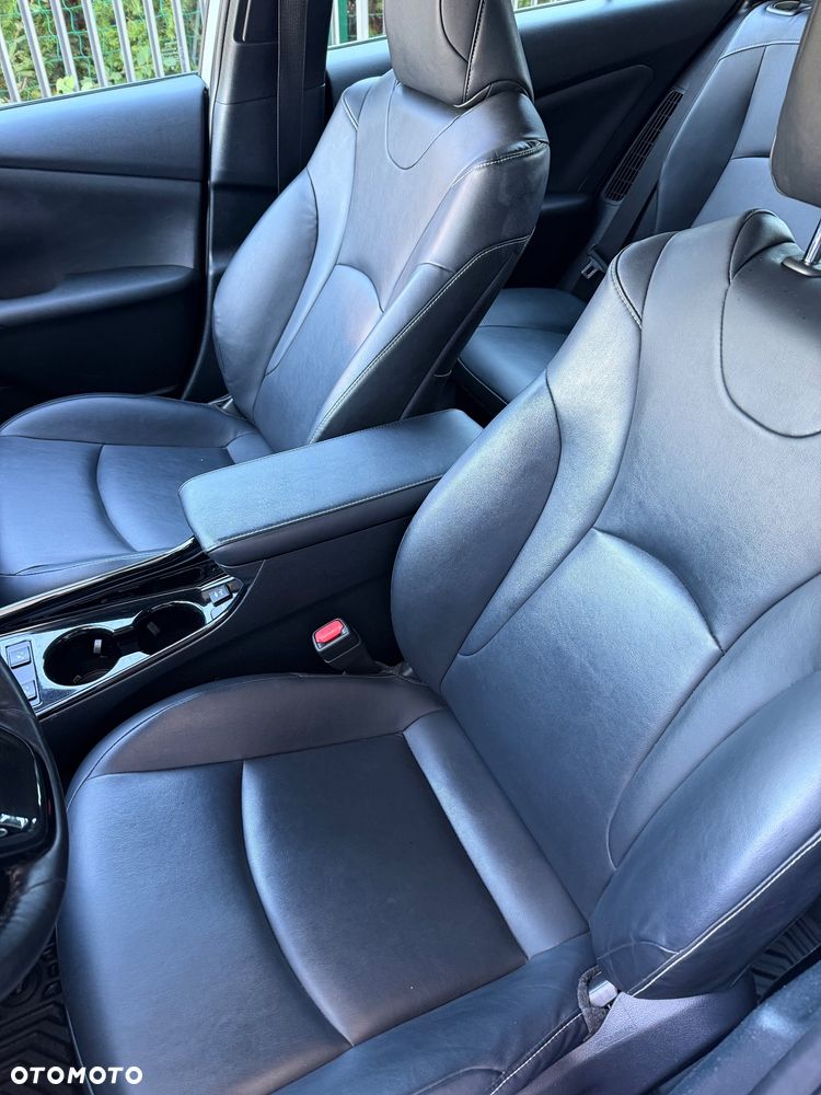 Toyota Prius - 32