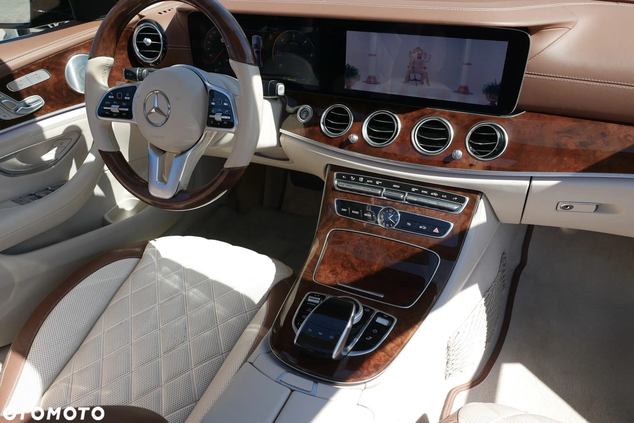 Mercedes-Benz Klasa E 220 d T 9G-TRONIC AMG Line - 15