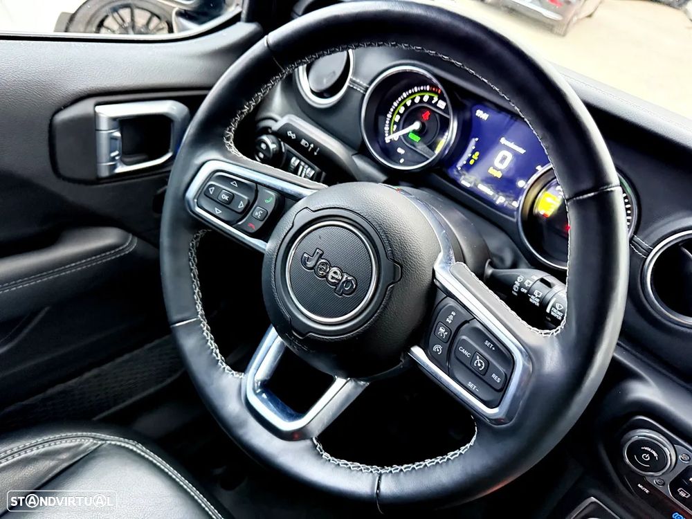 Jeep Wrangler Unlimited - 13