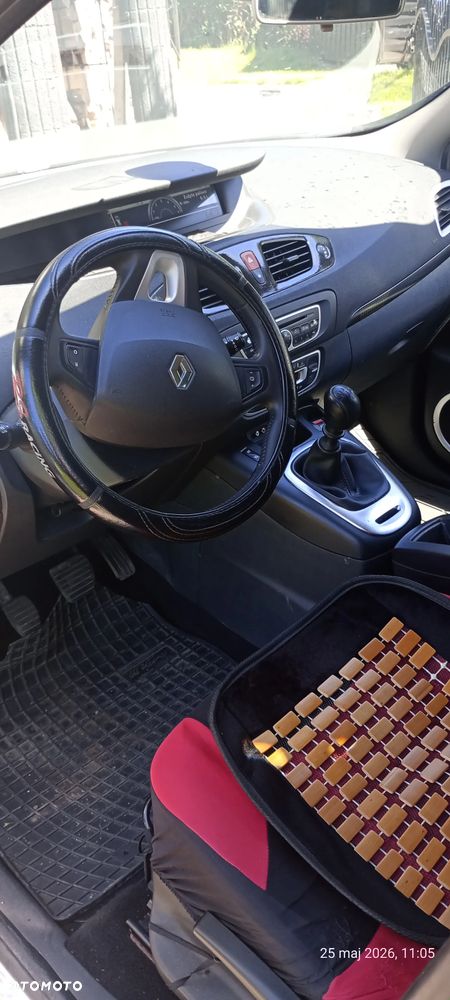 Renault Scenic 1.5 dCi Emotion - 1
