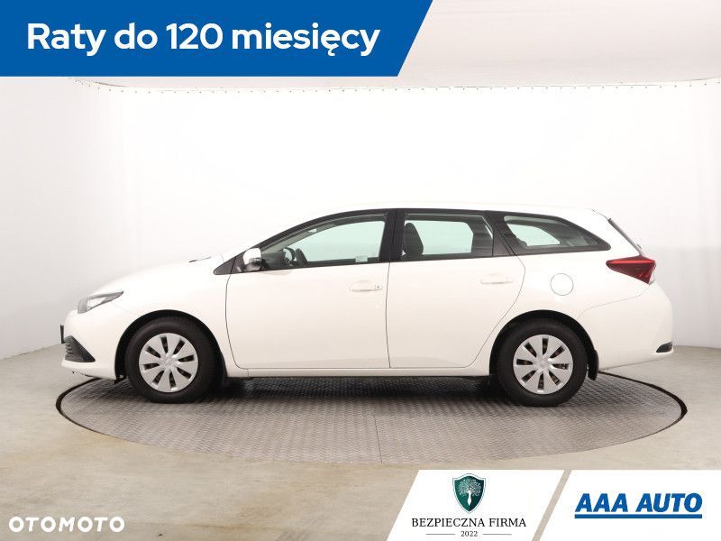 Toyota Auris - 4