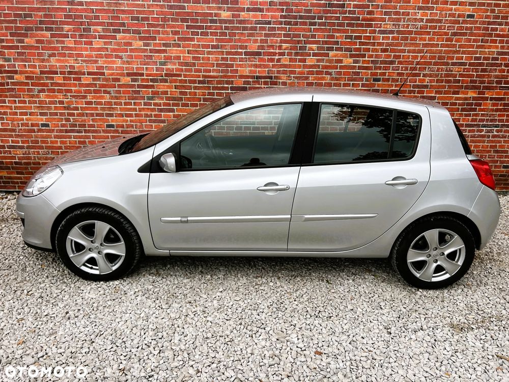 Renault Clio - 38