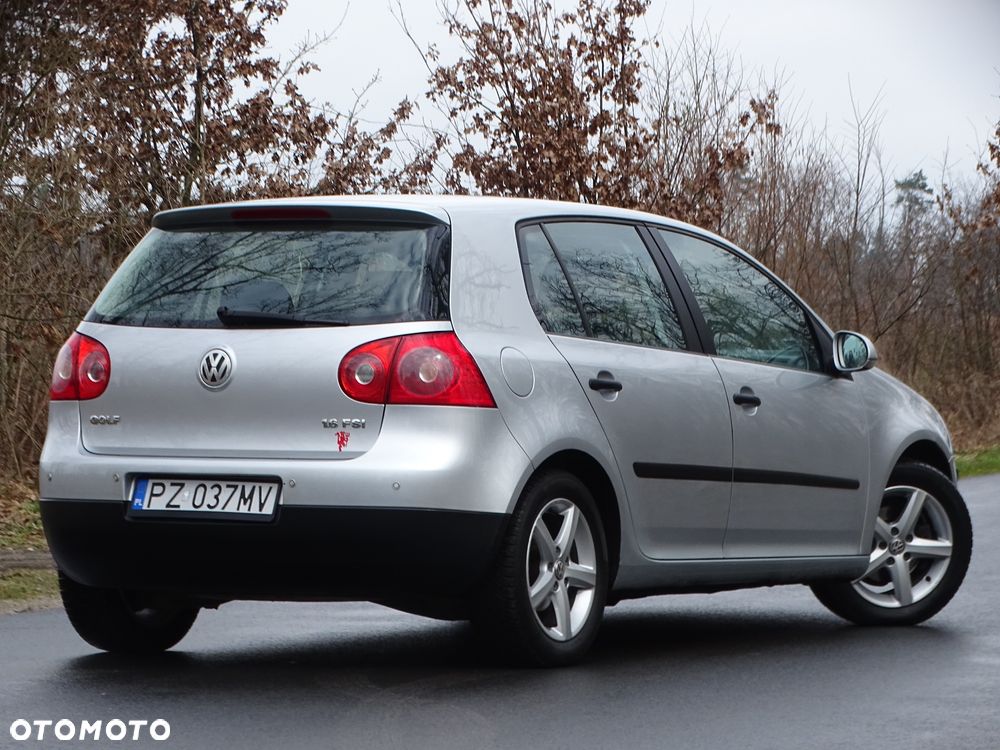 Volkswagen Golf - 3