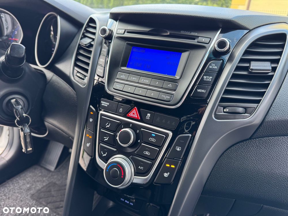 Hyundai i30 1.4 Premium - 27