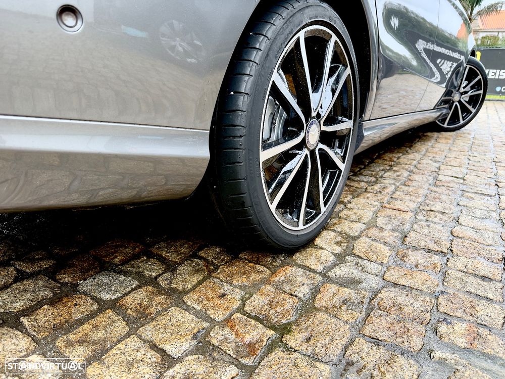 Mercedes-Benz CLA 200 d Shooting Brake Urban - 18