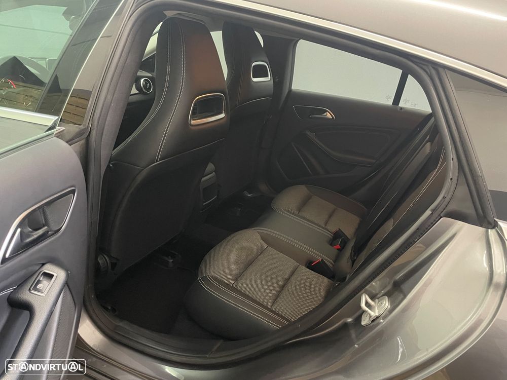 Mercedes-Benz CLA 180 d Shooting Brake Urban Aut. - 14