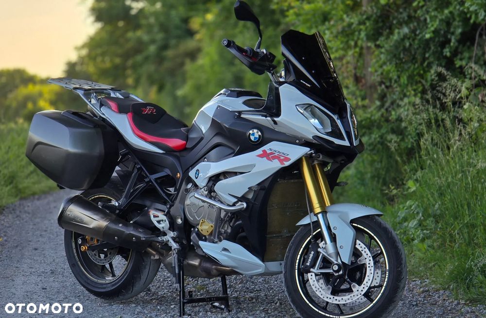 BMW XR - 2