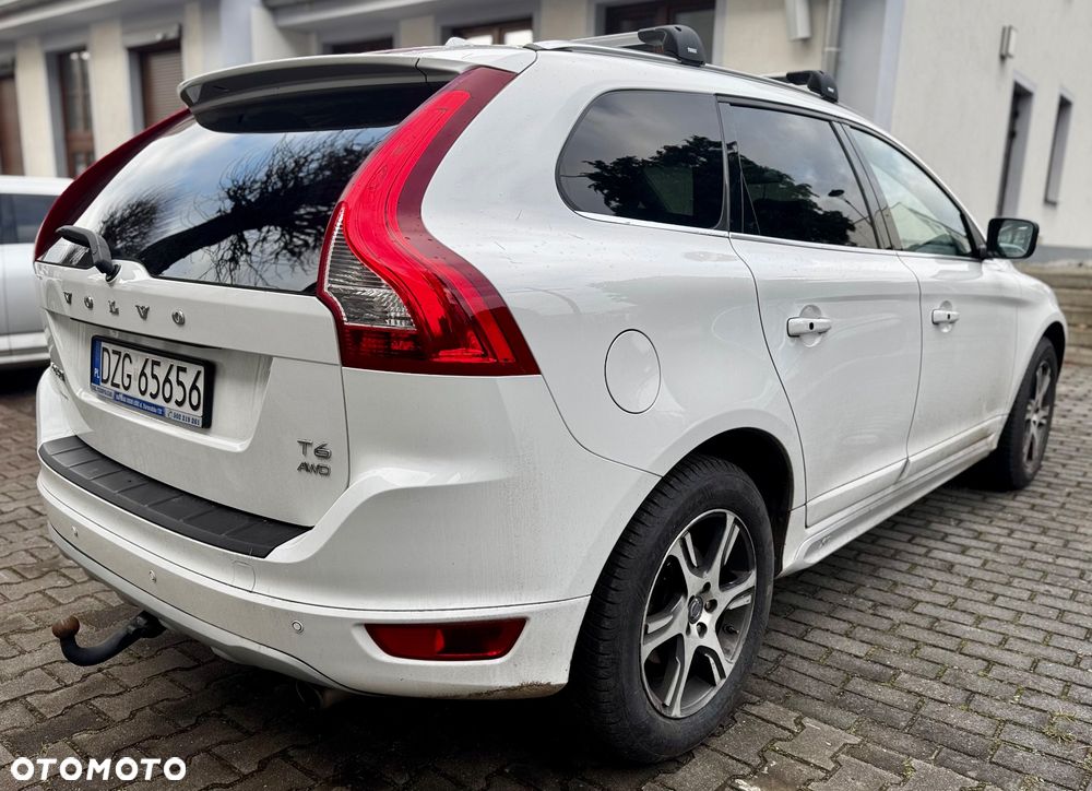Volvo XC 60 T6 AWD Geartronic Momentum - 26