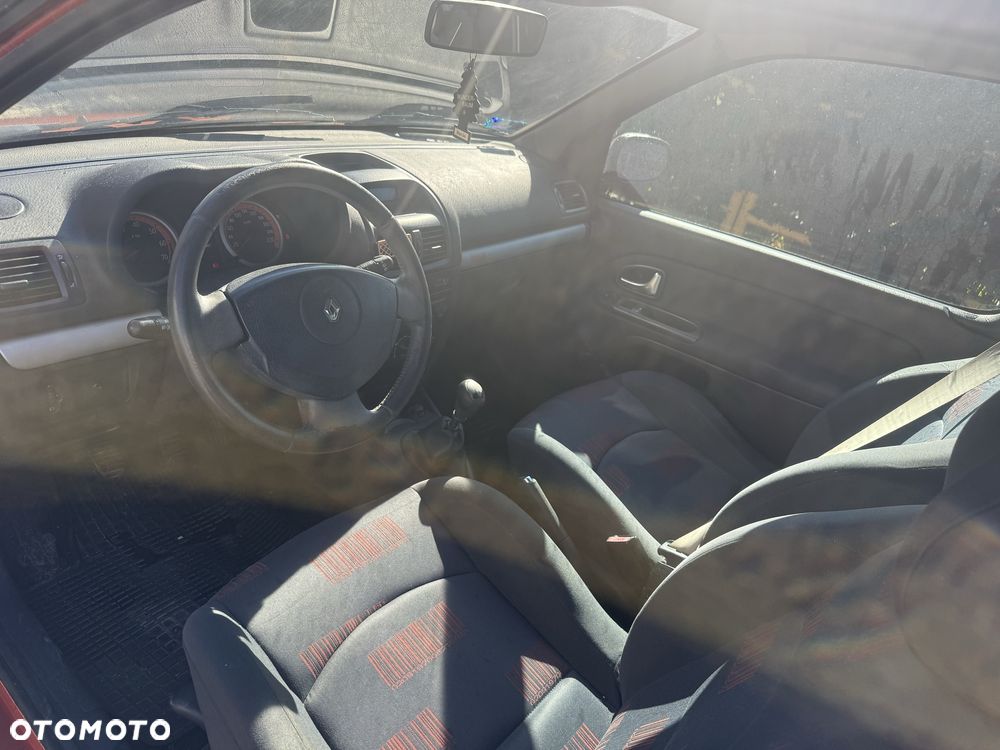 Renault Clio - 7