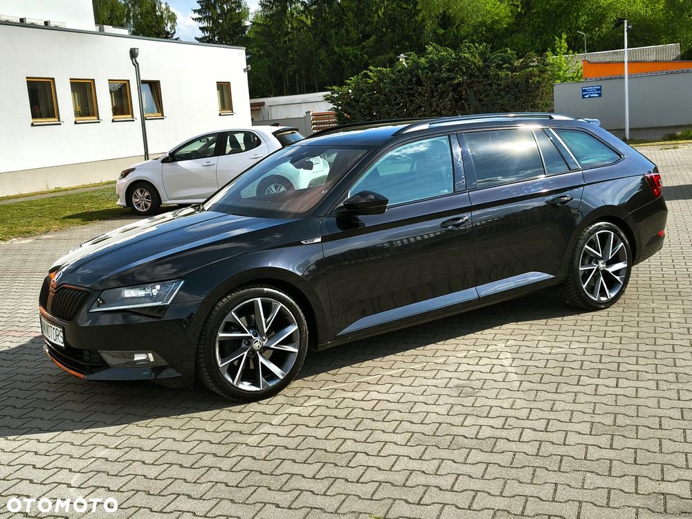 Skoda Superb 2.0 TDI DSG Sportline - 2