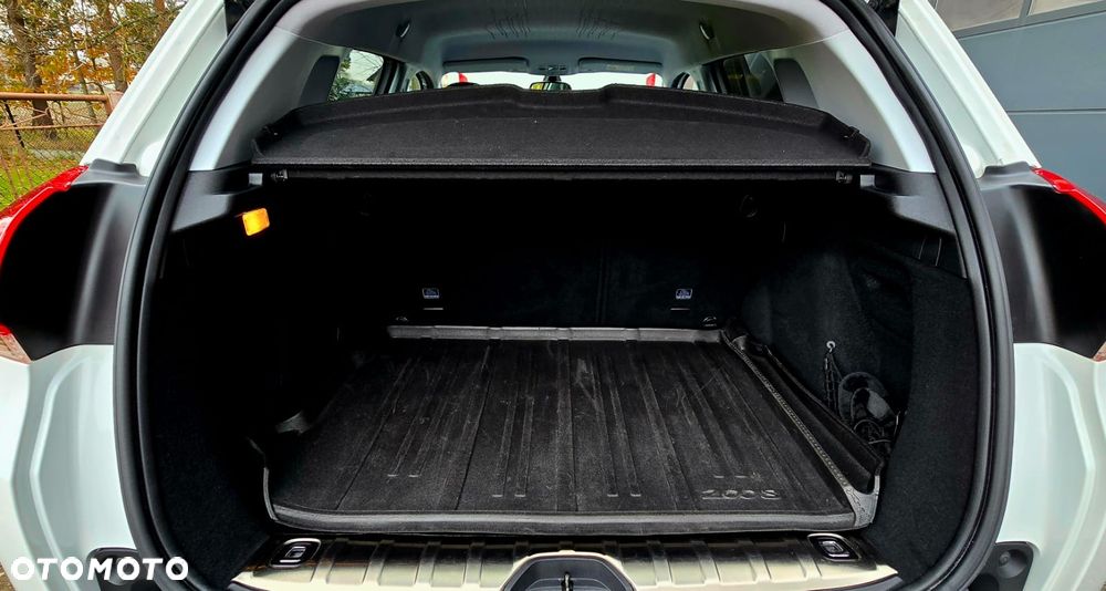 Peugeot 2008 1.6 BlueHDi Allure - 13