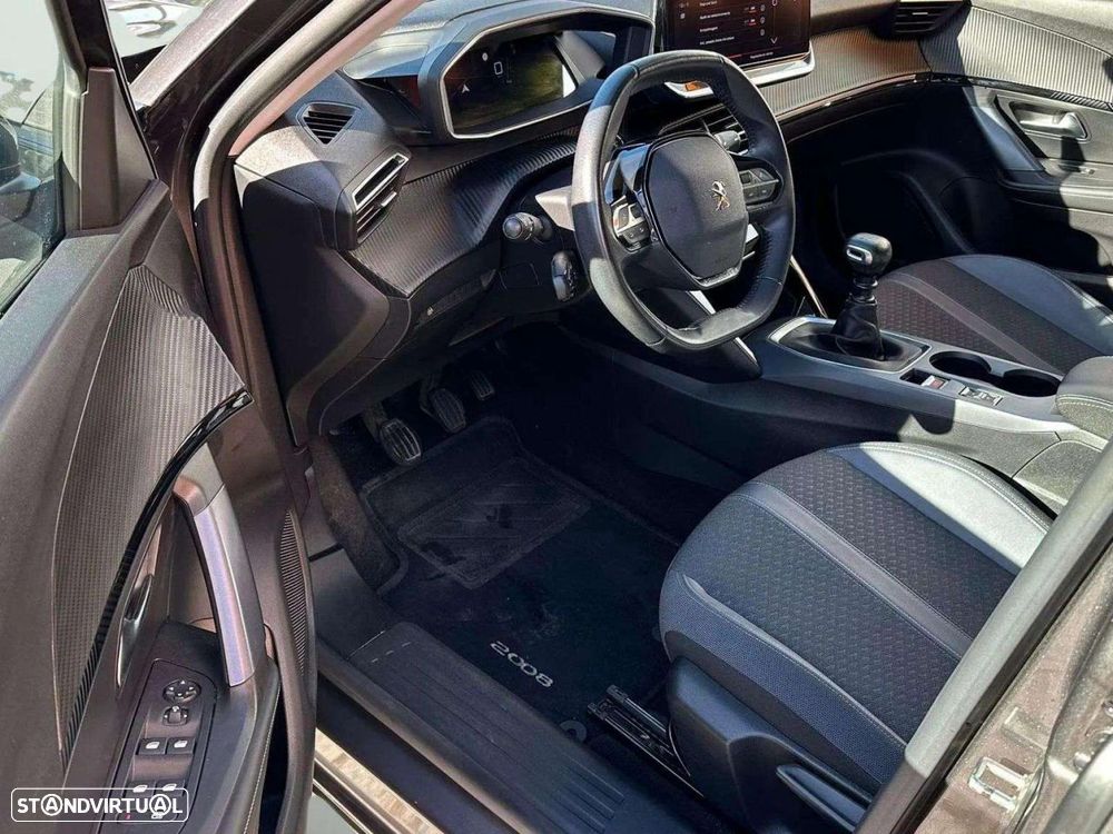 Peugeot 2008 1.2 PureTech Allure - 10